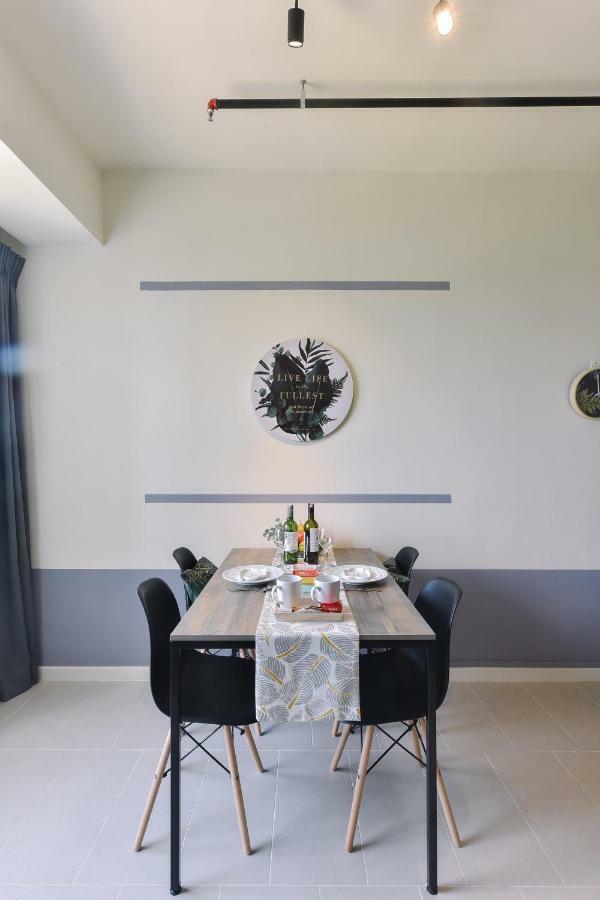 Tamarind Suites By Subhome Cyberjaya Esterno foto